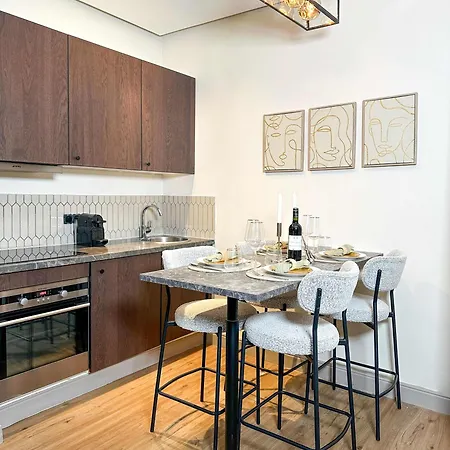 Unique At The Bourse Apartment